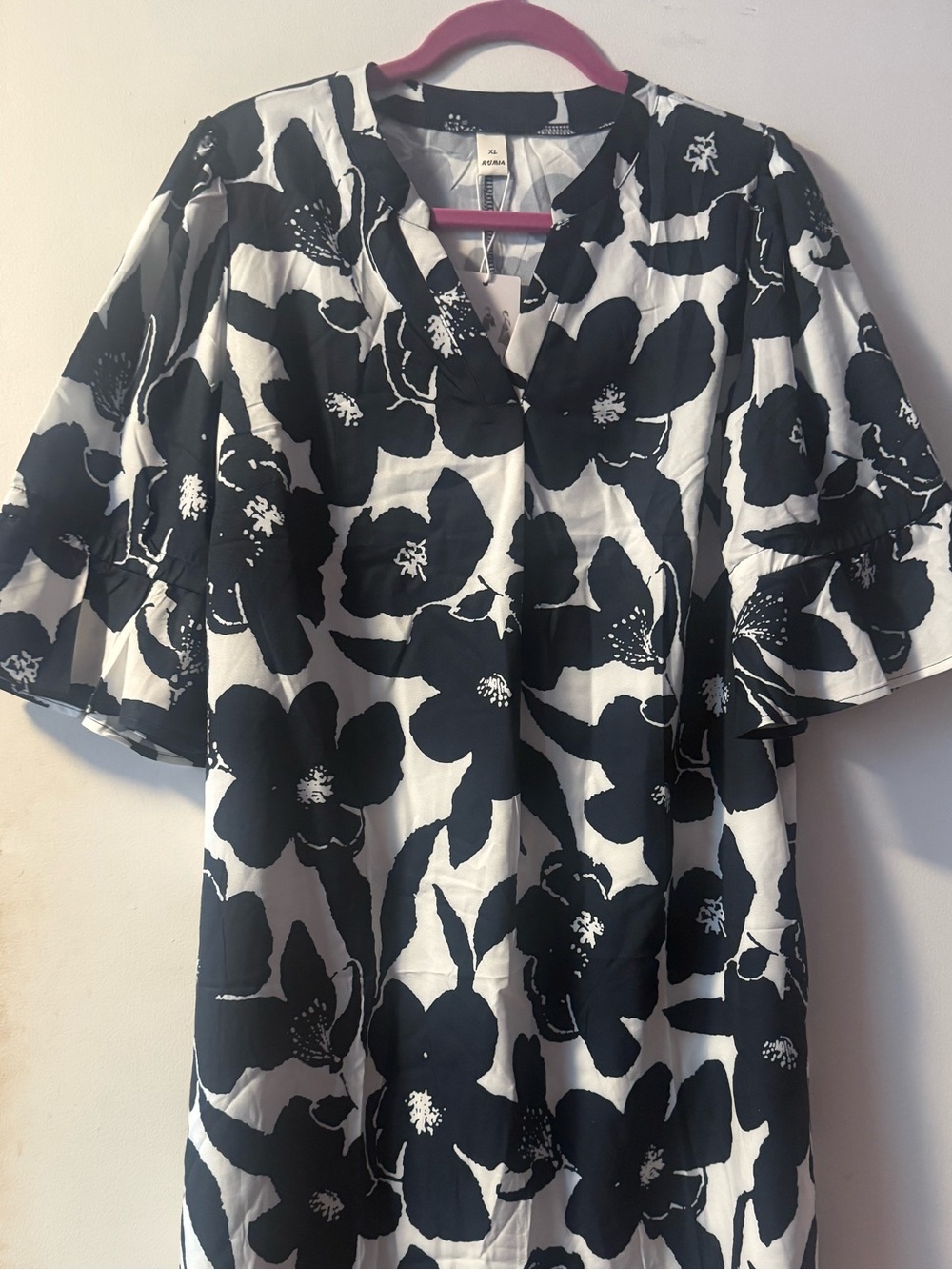 Umi Black and White Floral V-Neck Tunic